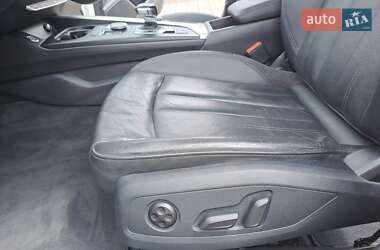 Седан Audi A4 2016 в 