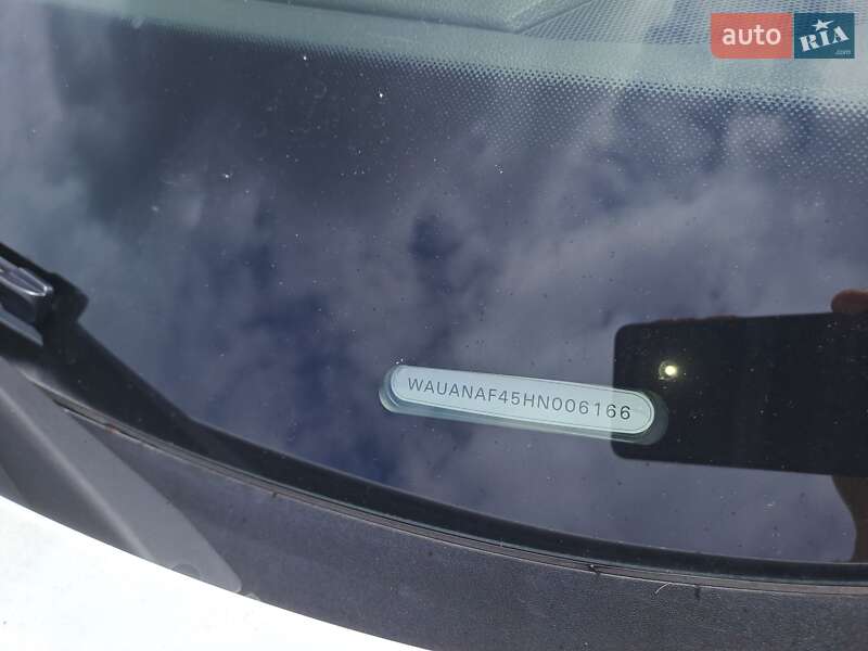 Седан Audi A4 2016 в Луцке