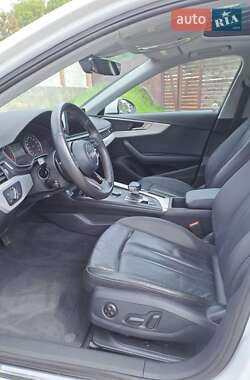 Седан Audi A4 2016 в 
