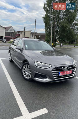 Универсал Audi A4 2019 в Киеве