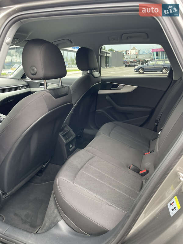 Универсал Audi A4 2019 в Киеве фото 18 Универсал Audi A4 2019 в Киеве