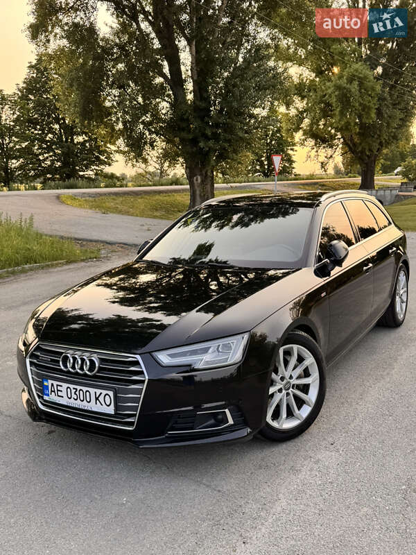 Універсал Audi A4 2016 в 