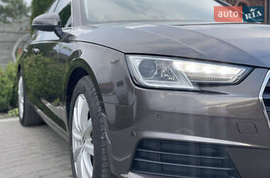 Седан Audi A4 2016 в 