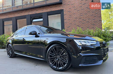 Седан Audi A4 2017 в 
