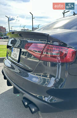 Седан Audi A4 2014 в 