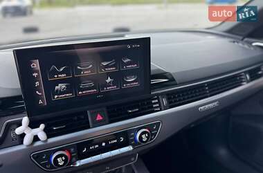 Седан Audi A4 2022 в 
