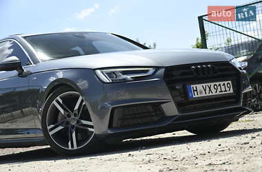 Седан Audi A4 2017 в 