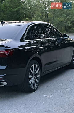 Седан Audi A4 2020 в 