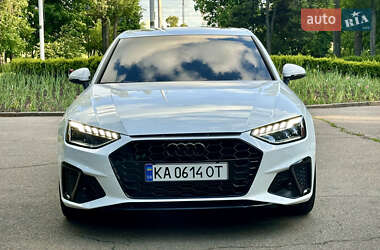 Седан Audi A4 2019 в 