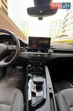 Универсал Audi A4 2020 в 