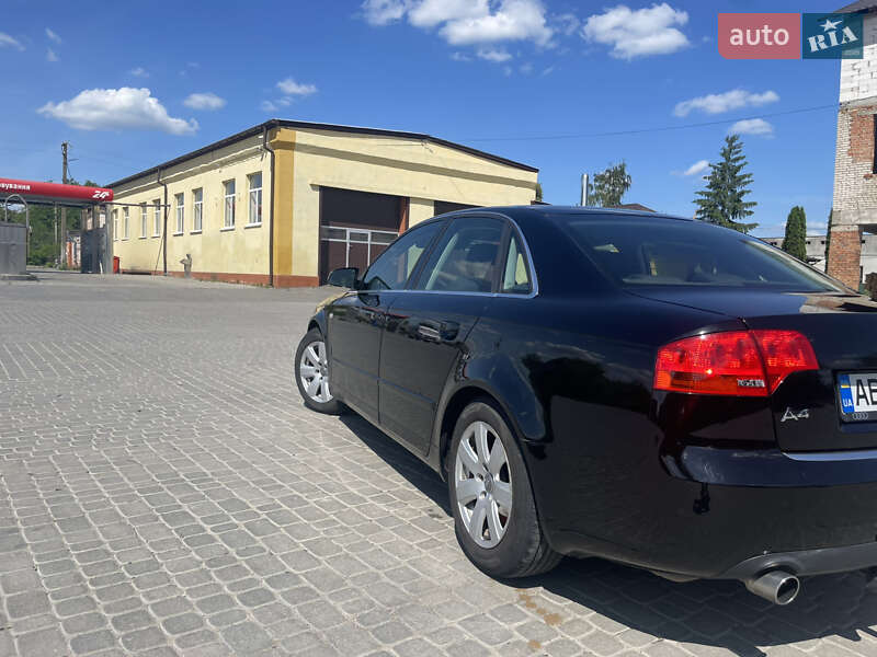 Седан Audi A4 2005 в Ильинцах