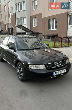 Седан Audi A4 1997 в 
