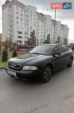 Седан Audi A4 1997 в 