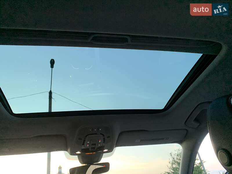 Седан Audi A4 2015 в Кривому Розі