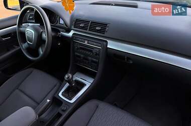 Седан Audi A4 2005 в 