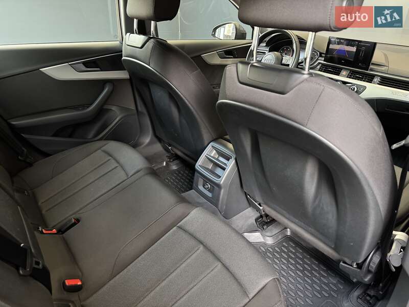 Седан Audi A4 2021 в Киеве фото 34 Седан Audi A4 2021 в Киеве