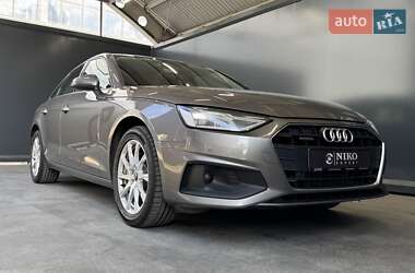 Седан Audi A4 2021 в 