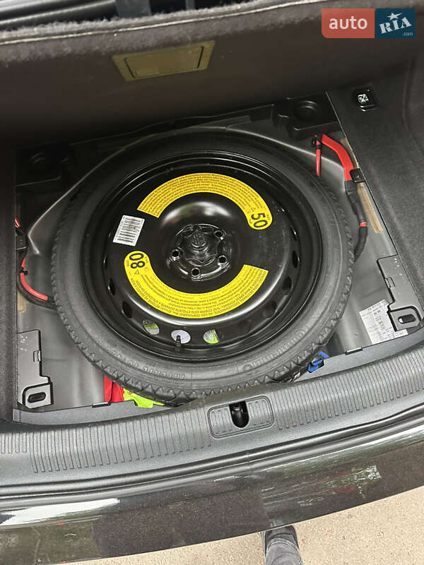 Седан Audi A4 2017 в Чернигове