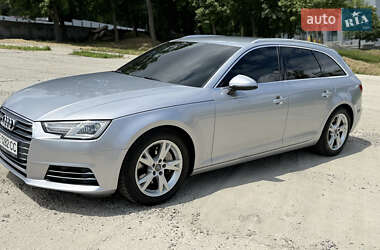 Универсал Audi A4 2016 в 