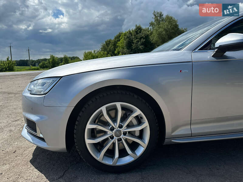 Седан Audi A4 2018 в Лубнах