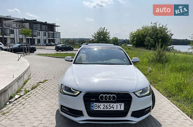 Седан Audi A4 2014 в 