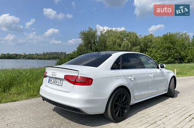 Седан Audi A4 2014 в 