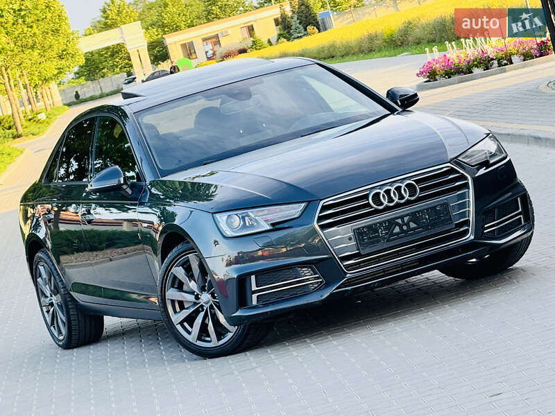 Седан Audi A4 2016 в 