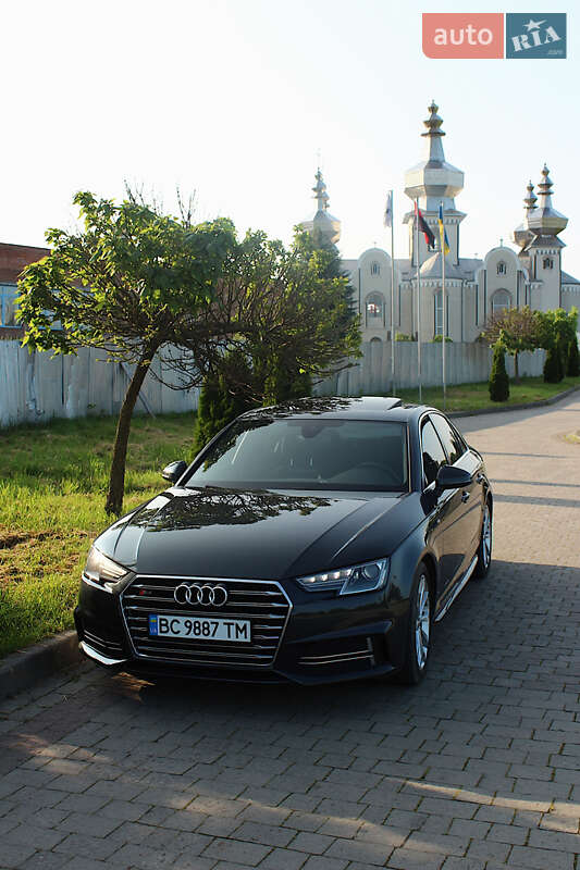 Седан Audi A4 2019 в 