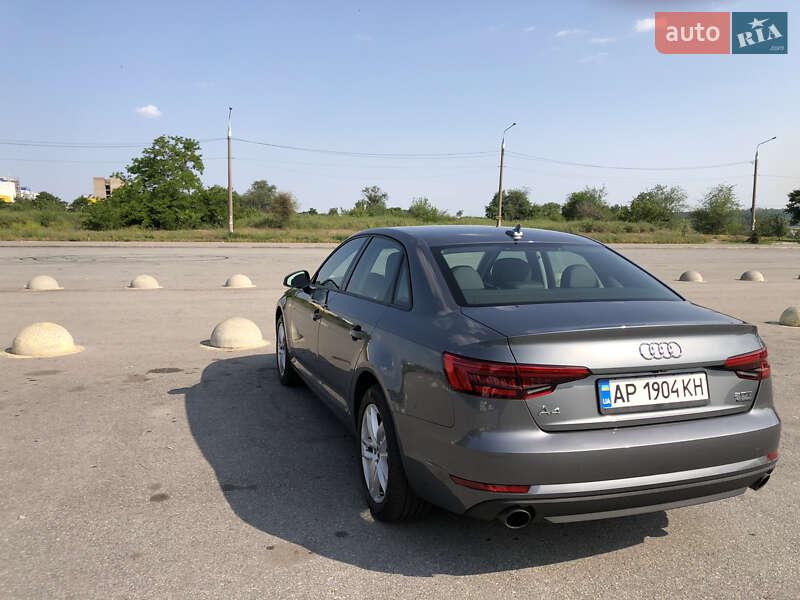 Седан Audi A4 2017 в Запорожье