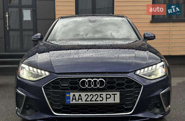 Седан Audi A4 2021 в 