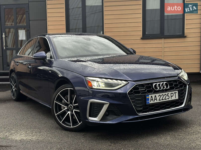 Седан Audi A4 2021 в Києві