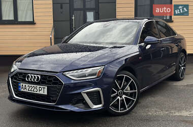 Седан Audi A4 2021 в 