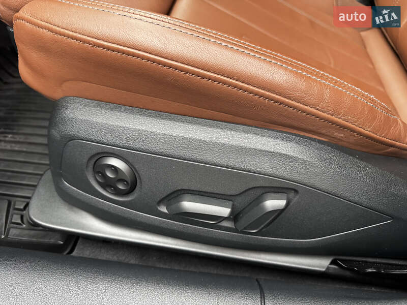Седан Audi A4 2021 в Києві