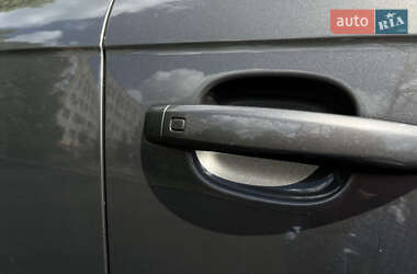 Седан Audi A4 2014 в 