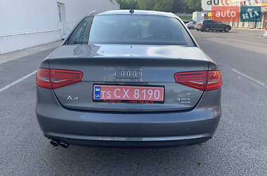 Седан Audi A4 2013 в 