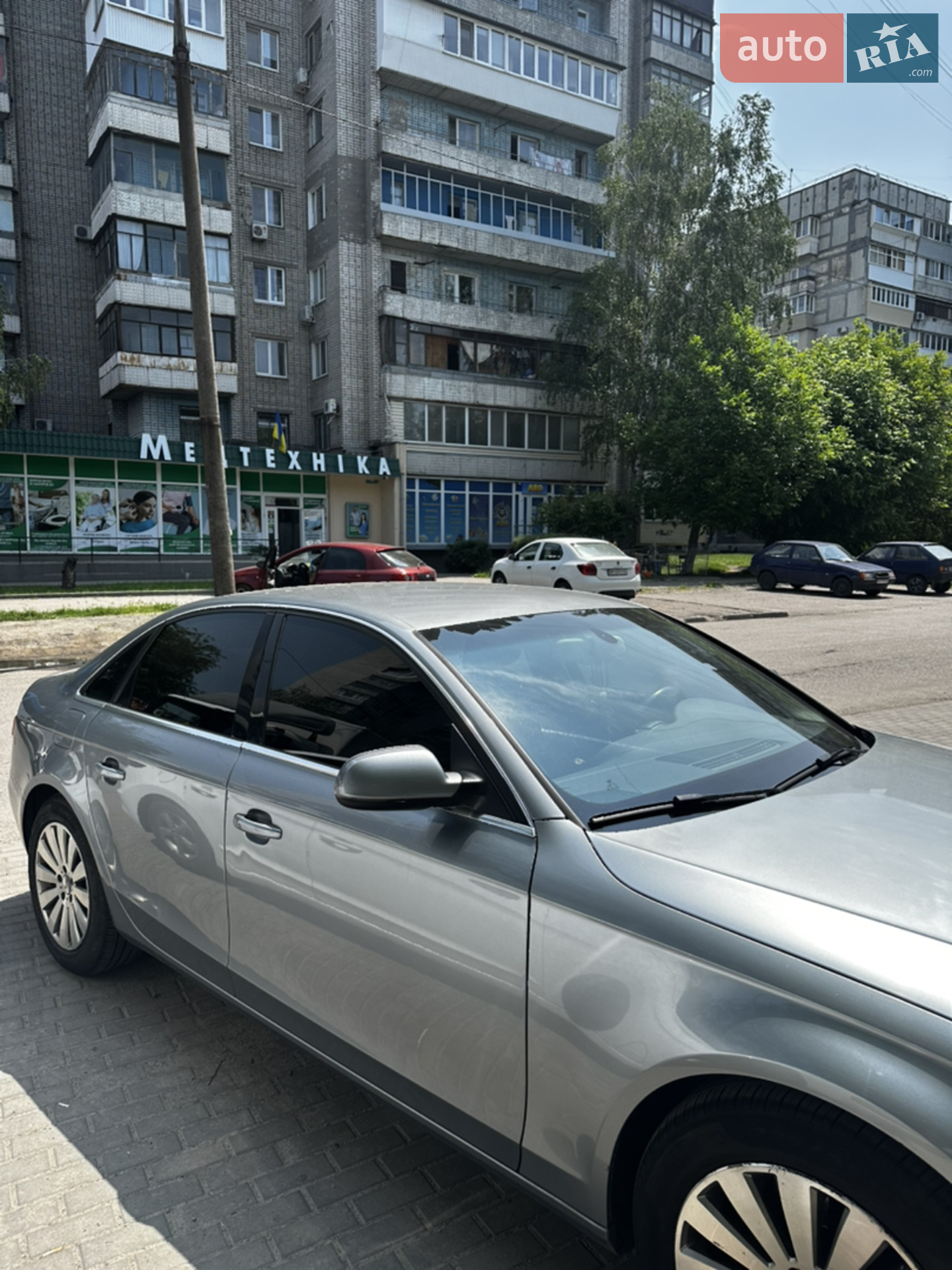 2010 Audi A4 - мініатюра 2