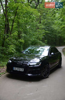 Седан Audi A4 2019 в Черновцах