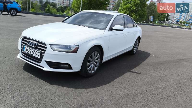 Седан Audi A4 2012 в 