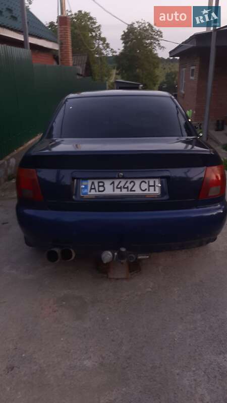 Седан Audi A4 1998 в Жмеринці