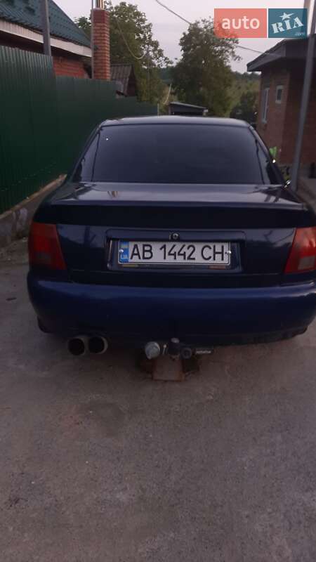 Седан Audi A4 1998 в Жмеринці