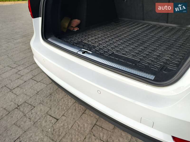 Универсал Audi A4 2016 в Львове