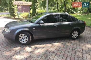 Седан Audi A4 2001 в 