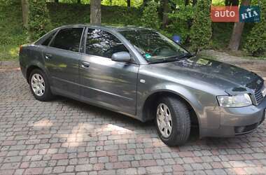 Седан Audi A4 2001 в 