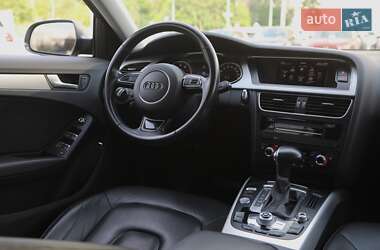 Седан Audi A4 2015 в 