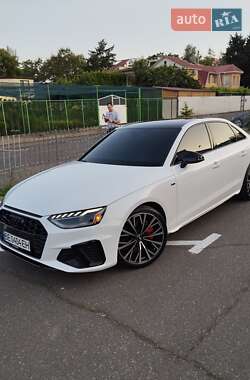 Седан Audi A4 2023 в 
