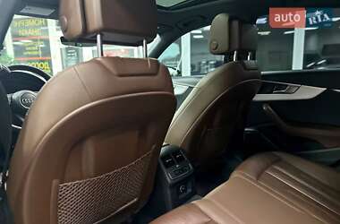 Седан Audi A4 2016 в 