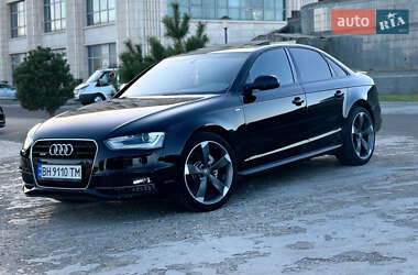 Седан Audi A4 2015 в Николаеве