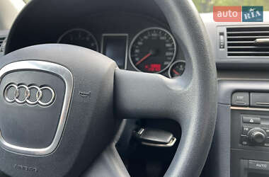 Седан Audi A4 2006 в 
