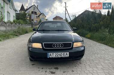 Седан Audi A4 1997 в Чернівцях