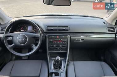 Седан Audi A4 2002 в 